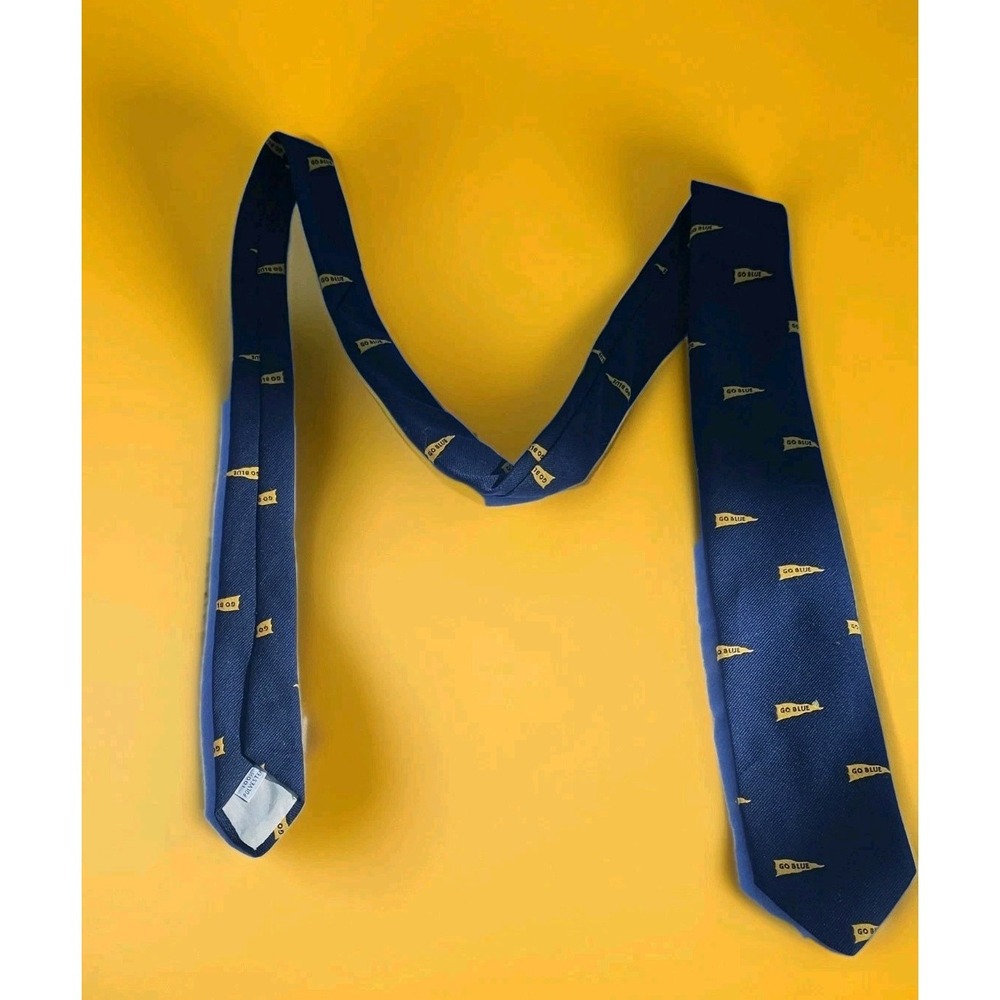 Jacobson's Vintage " GO TEAM" Blue and Yellow Polyester Tie